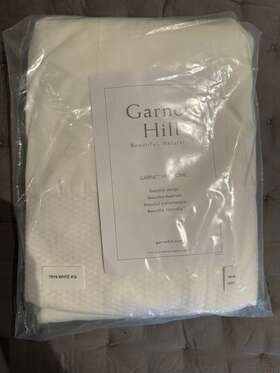 7919 Garnet Hill Box Spring Cover - King Matelass Brand New White