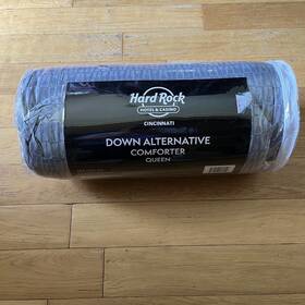 Hard Rock Hotel & Casino 849808017052 And Down Alternative Comforter Gray Guitars Queen 88 Inch X92
