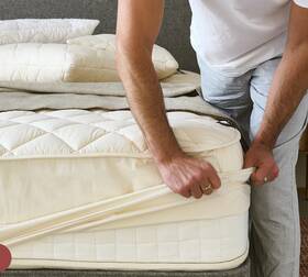 Woolroom 19055eco New Deluxe Washable Wool Waterproof Mattress Protector California King