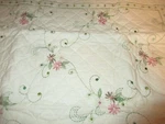 Qvc 2008 Pdk Worldwide Embroidered Twin Quilt & Pillow Sham - Flowing Vine Nip. Fixed Price $25.00.