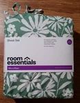 Room Essentials 3 Piece Twin Bed Set, Green With White Floral, New. Fixed Price $18.98.