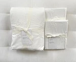 Pottery Barn Heirloom Embroidered Duvet Full/queen & Standard Shams White Nwt. Fixed Price $291.00.