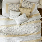 Madison Park Vanessa 6 Pc Quilt Coverlet Set Queen Cotton Percal Nwt & Pillows. Fixed Price $40.00.