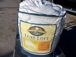 Pacific Coast Feather Co. Luxe Loft, Baffle Box Bed. Full Size. Fixed Price $57.00.