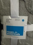 Nwt Room Essentials Light Gray Plush Blanket Twin/twin Xl. Fixed Price $18.00.