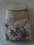 Waverly Garden Room Wellington Table Topper 36" X. Fixed Price $24.99.