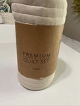 Ienjoy Home Premium Super Soft Quilt Set 3 Piece Queen /full & 2 Shams New. Fixed Price $49.25.