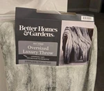 Better Homes And Gardens Green Oversized Luxury Throw Blanket 50X72. Fixed Price $14.99.