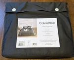 Calvin Klein King Orchid 300 Cotton Sateen 3PC Duvet Cover Set - New. Fixed Price $89.99.