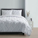 Vcny Carnen 3 Piece King Duvet Set White. Fixed Price $39.00.
