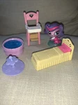 Lot Of 5 Littlest Pet Shop Lps Purple Pink Stripe Fifi Poodle Dog Barrel Bed. Fixed Price $50.00.