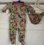 Vera Bradley Baby Tutti Frutti Footed Sleeper & Hat Girl 0-3M. Fixed Price $17.99.