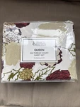 Jessica Sanders Queen 200 Thread Count Sheet Set Fits Mattress Up To 14 Inch. Fixed Price $24.99.