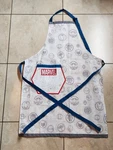 Disney Parks Marvel Apron And Oven Mitt Set - Free Shipping Avengers Homeware. Fixed Price $35.00.