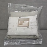 Bella Russo Sqnd And Snooze Bedding Decorative Pillow Set 18X18 12X18. Fixed Price $19.99.
