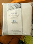 Dust Mite Allergy Mattress Cover Queen Bedcare Economy New. Fixed Price $50.00.