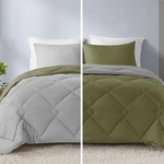 Set, Chic Reversible Quatrefoil Quilting Twin, All Sea. Fixed Price $35.99.
