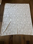 Vapor Fleece Throw Blanket Gray White Snowflake Holiday Winter Cozy. Fixed Price $12.00.