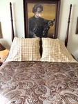 Pr Vtg Linen Shams, Westpoint Stevens Euro Designer, Lt Gold/navy,nvr Use. Fixed Price $48.50.
